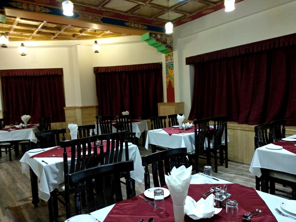 The Grand Yasmin Ladakh Hotell Leh Exteriör bild